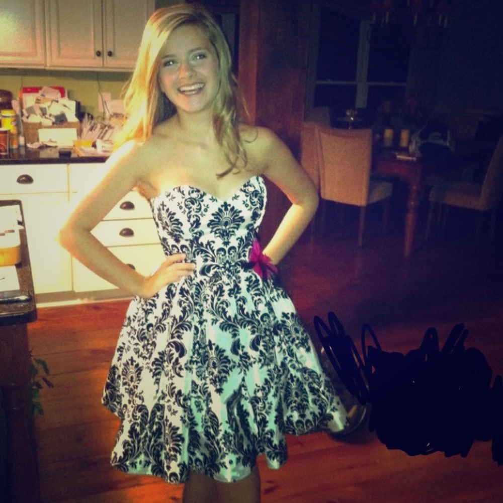 Black and White Damask Print Cocktail Dress